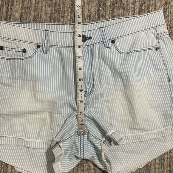 J. Crew Women's Size 27 Blue White Striped Stretch Mom Shorts Cuffed Hems - Picture 6 of 8